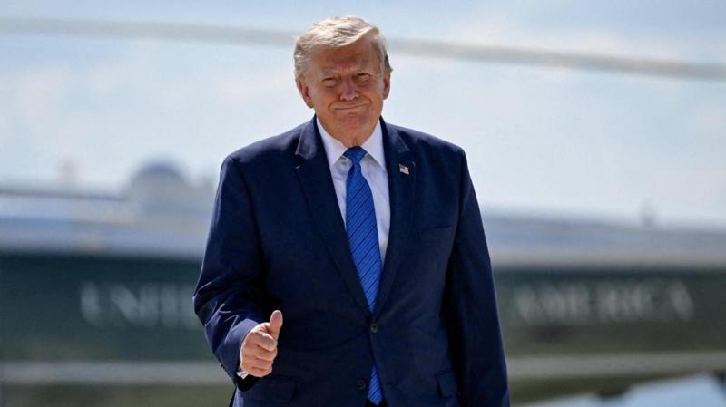 Trump, hızla bir anlaşma yapılması şartıyla İran'a saldırıları durdurduğunu söyledi