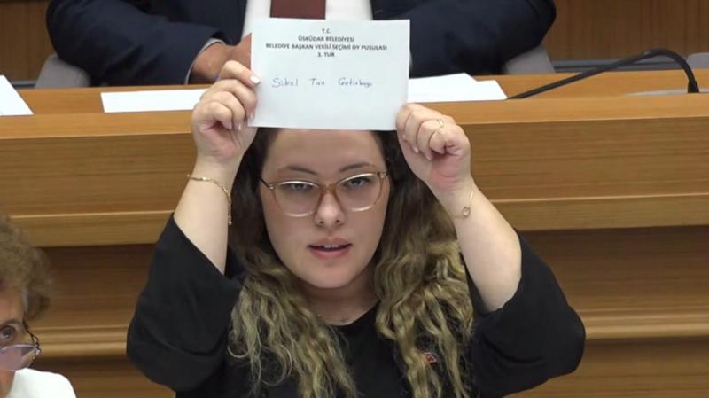 Üsküdar Belediyesi başkan vekili seçimi neden tartışılıyor?