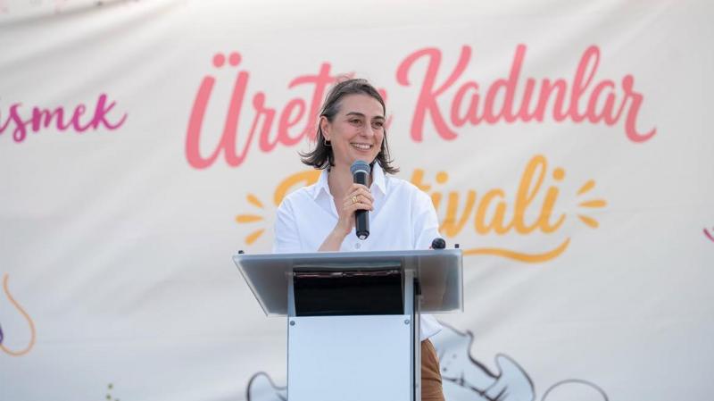 Üsküdar Belediye Başkanı Sinem Dedetaş gözaltına alındı