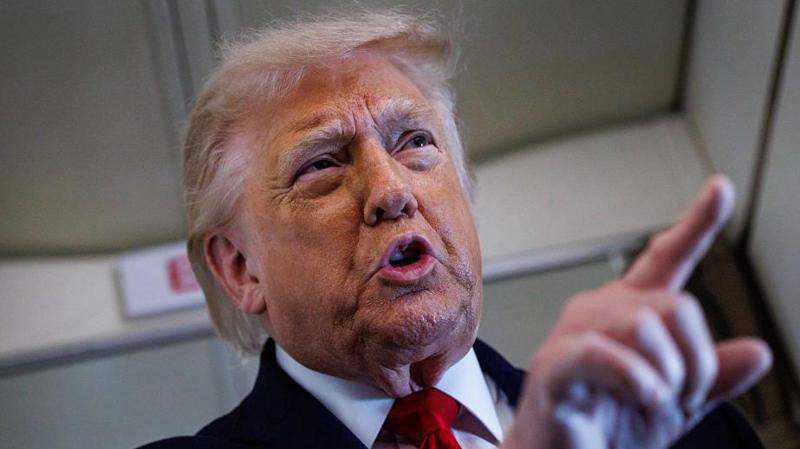 Trump, ABD'nin İran'ı tekrar "sert" şekilde vuracağını söyledi