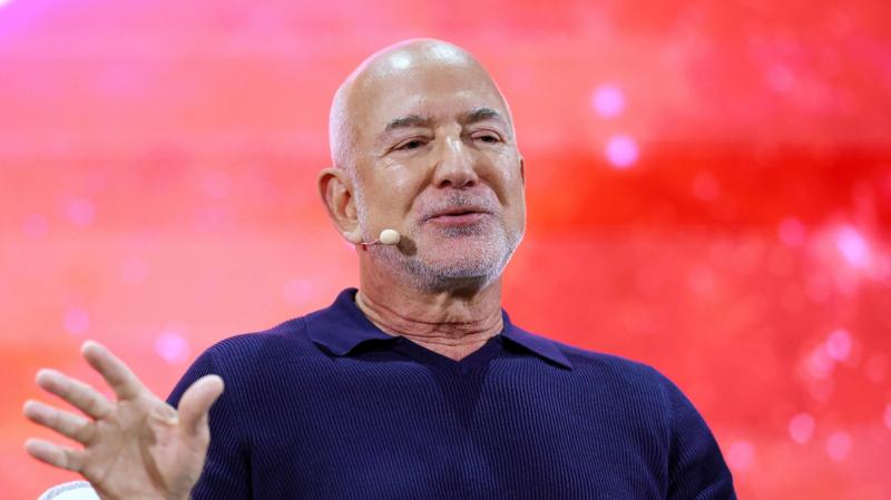 Amazon'un kurucusu Bezos: Yapay zeka insanların yerini almayacak
