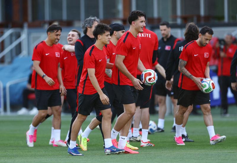 Dünya Kupası: Türkiye-Paraguay maçı öncesi son gelişmeler neler?