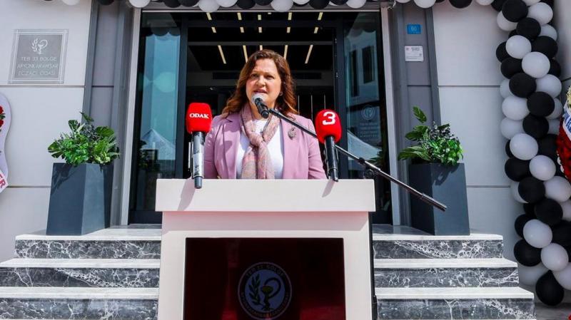 CHP'den Burcu Köksal hakkında ihraç talebi