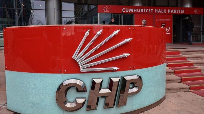 Kılıçdaroğlu CHP'nin üç avukatını noter bildirimiyle azletti