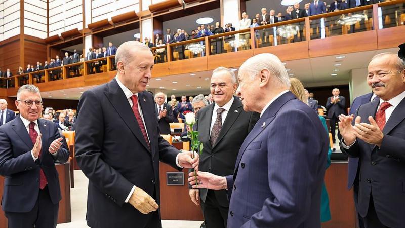 Meclis'in yeni yasama yılının ilk gününde neler yaşandı?