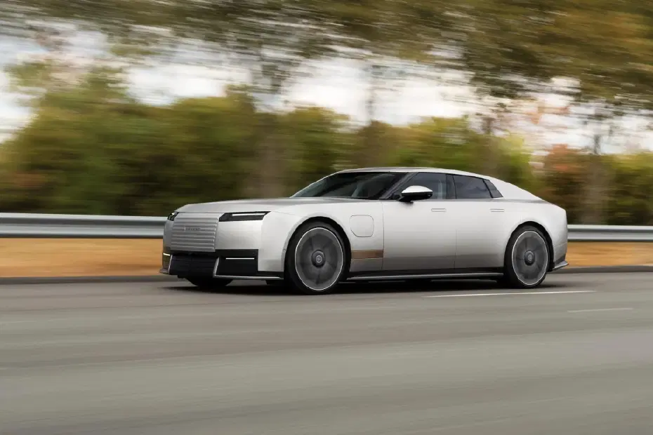 Jaguar'dan radikal tasarım: 1.015 beygirlik elektrikli markanın yeni yüzü oldu