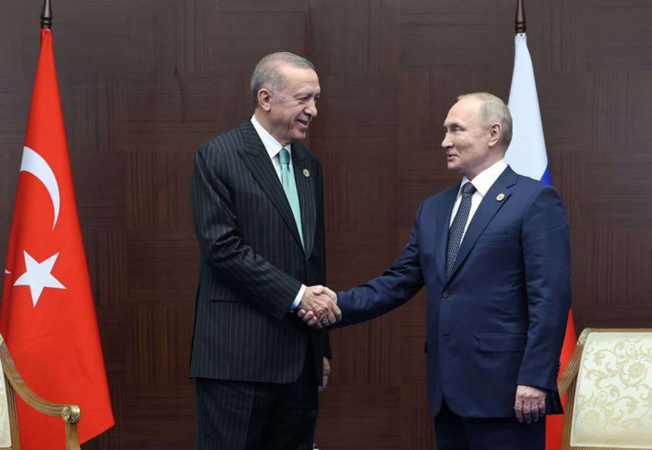 Cumhurbaşkanı Erdoğan ile Putin telefonda görüştü: Karadeniz ve Ukrayna-Rusya temasları ele alındı