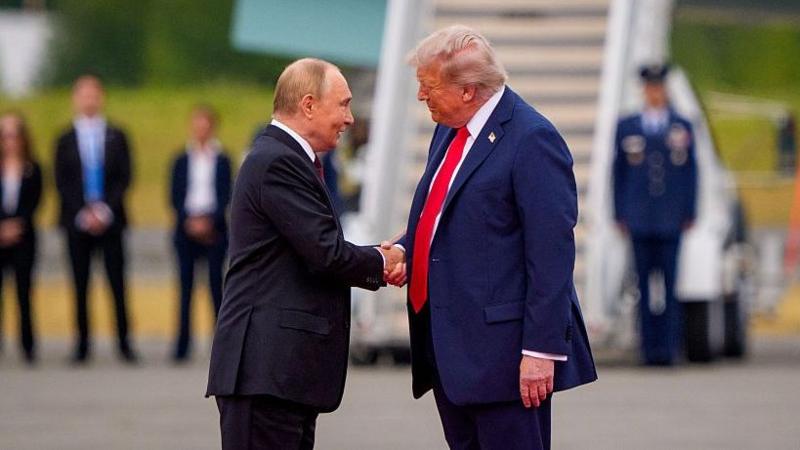 Trump'tan, Rus dizeli anlaşmasını eleştiren Zelenskiy'e tepki: 'Artık gitmeli'