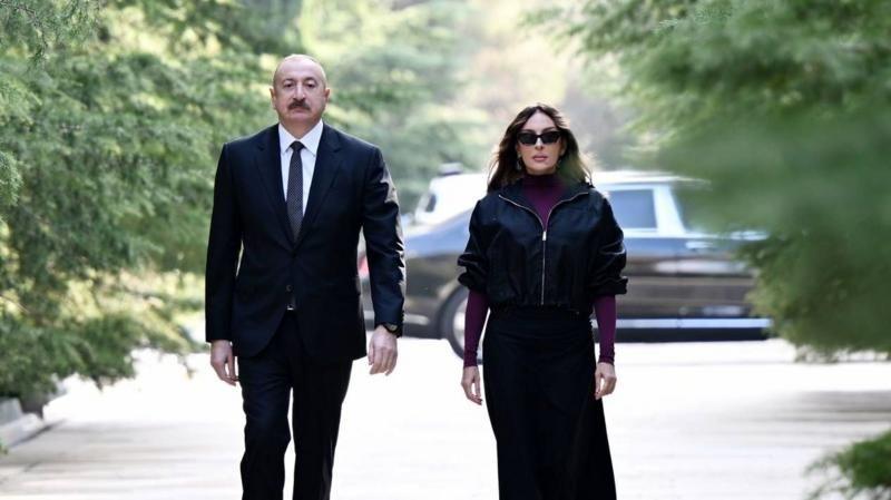 Azerbaycan'da başörtü protestoları: Türkiye nasıl baskı yapabilir?