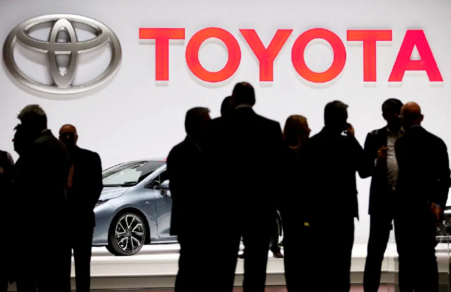 Toyota'dan benzinli otomobiller için kritik hamle: ''Egzoz emisyonu yerine yakıta bakılsın''