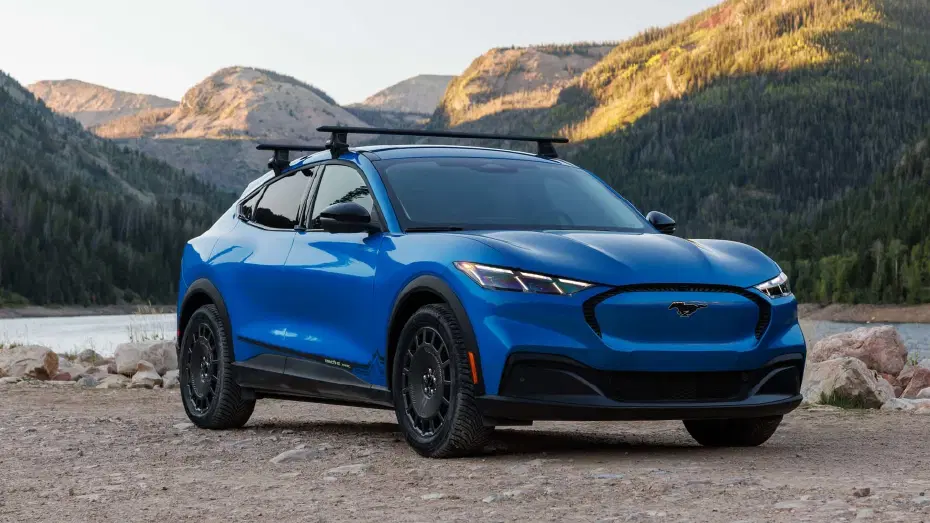 Elektrikli Mustang yenilendi: Mach-E daha fazla menzil ve uygun fiyatla geliyor