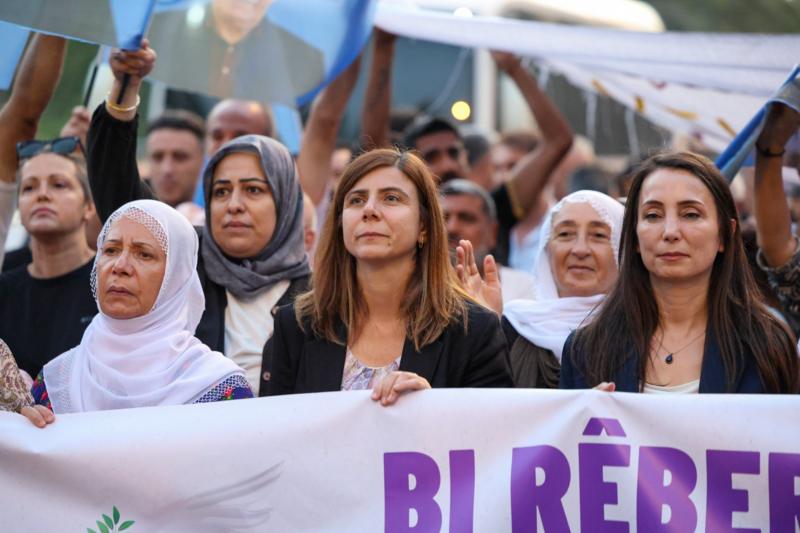 Diyarbakır'daki Barış Günü yürüyüşünde ne mesajlar verildi?