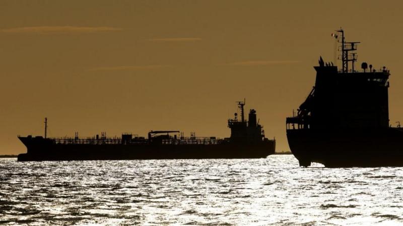 ABD İran'ın bazı petrol ürünlerine yaptırımları kaldırdı