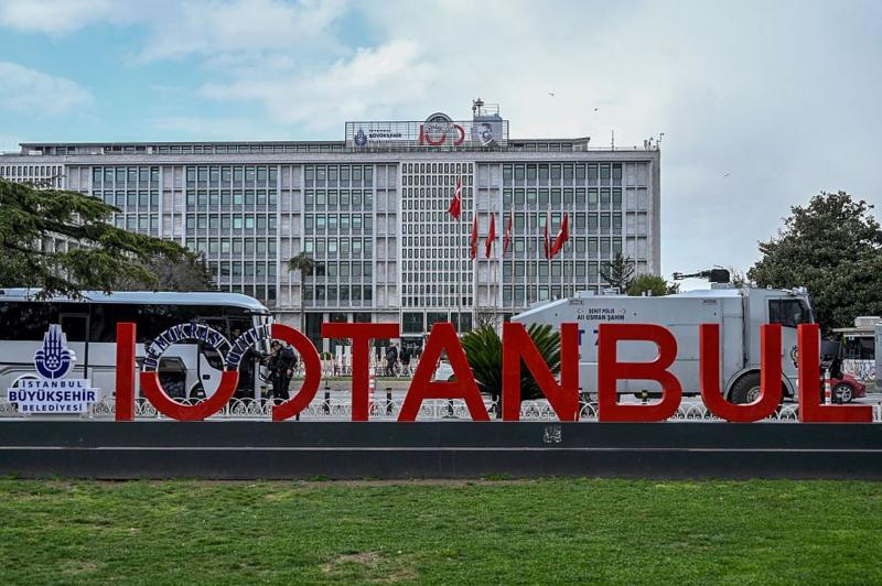 İBB'ye yeni operasyon: Satın Alma Dairesi Başkanı dahil 6 kişi tutuklandı