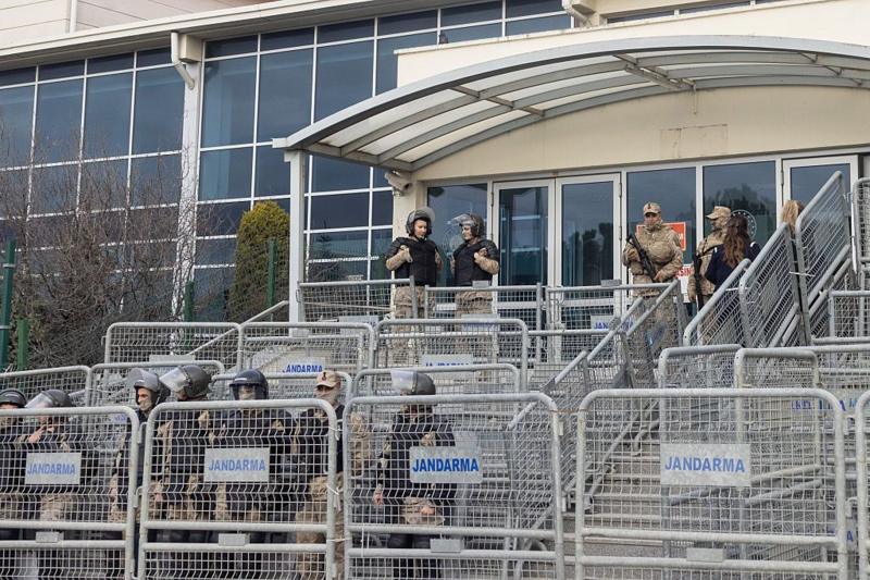 Ekrem İmamoğlu'na, Şadi Yazıcı'ya hakaretten 2 yıl 1 ay hapis