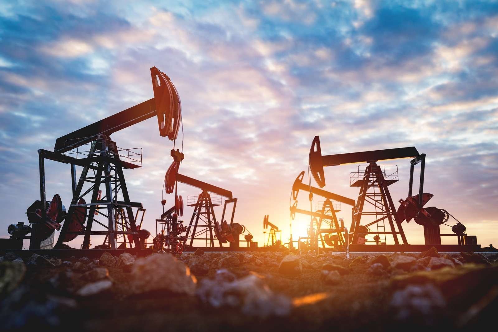 IEA petrol arzında 5,7 milyon varillik çöküş bekliyor