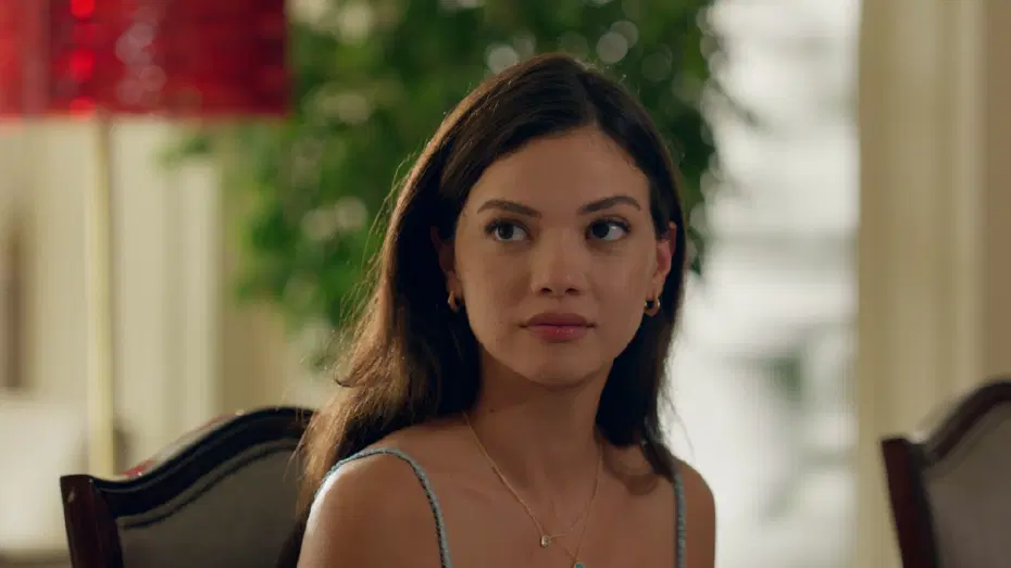 Star TV'nin yeni dizisi Başkalarının Hayatı'nın afişi yayınlandı