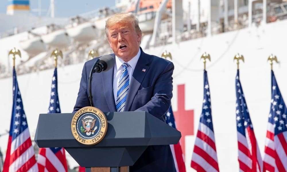 Trump: Hürmüz Boğazı'ndan petrol akışı sürüyor, silah fabrikalarımız 7/24 çalışıyor