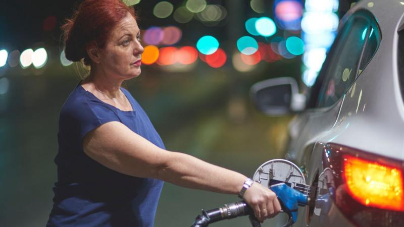 Motorin 100 lira eşiğini aştı: Akaryakıt fiyatları neden artıyor?