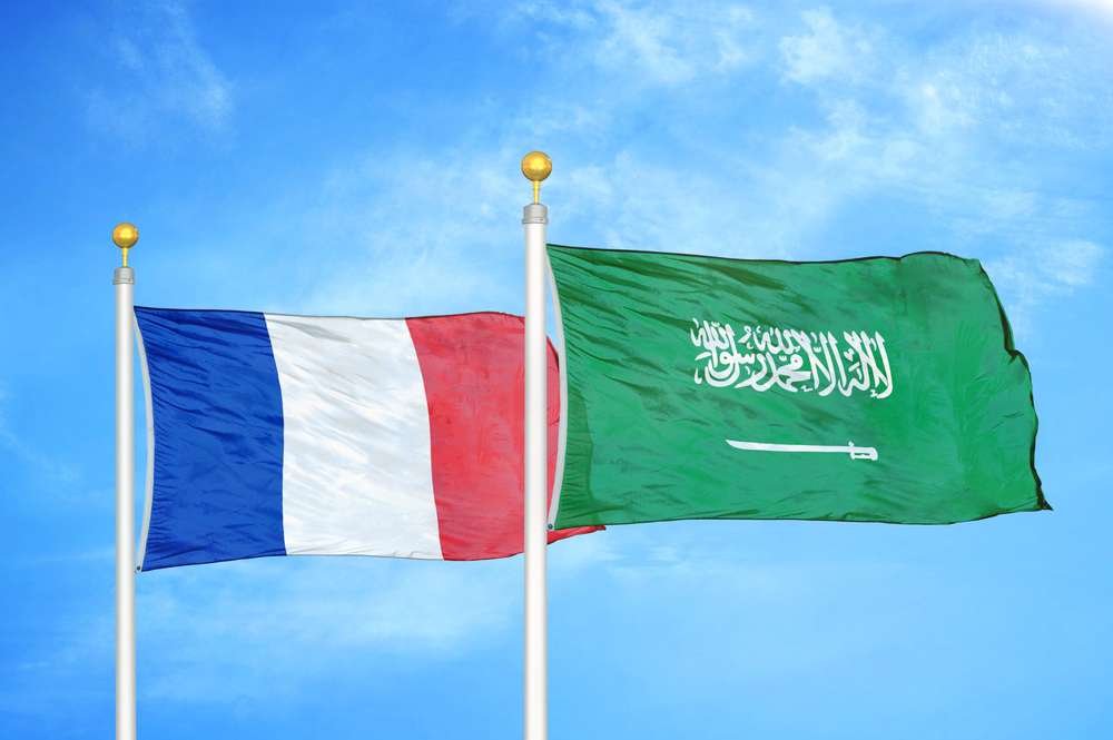 Husiler Riyad ve Aramco'yu hedef aldı: Fransa Yanbu'ya asker gönderecek